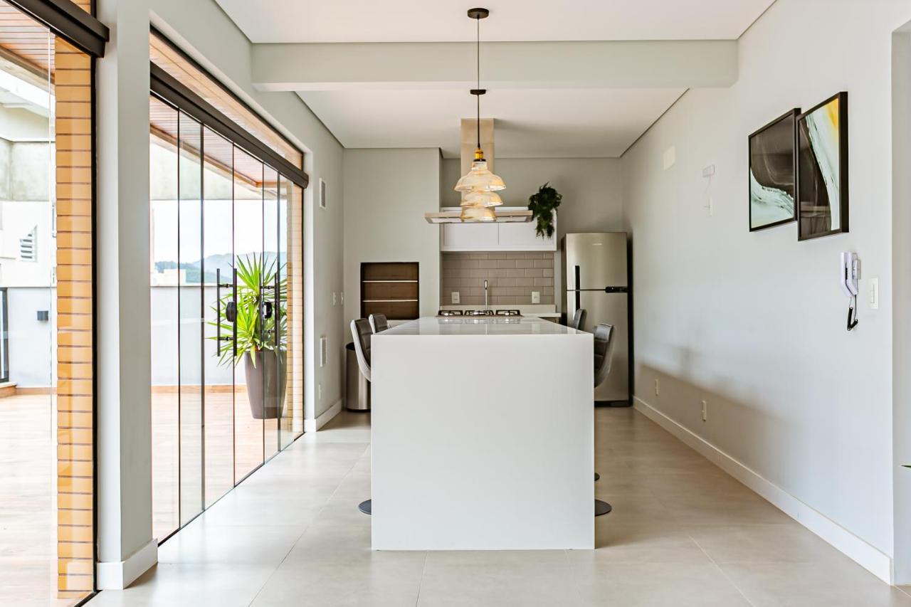 フロリアノポリスStudio Moderno Com Vaga, Proximo A Lagoa Da Conceicao - Trindadeアパートメント エクステリア 写真
